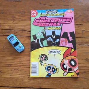 Vintage Powerpuff Girls Comic Book and Bubbles Die Cast Car